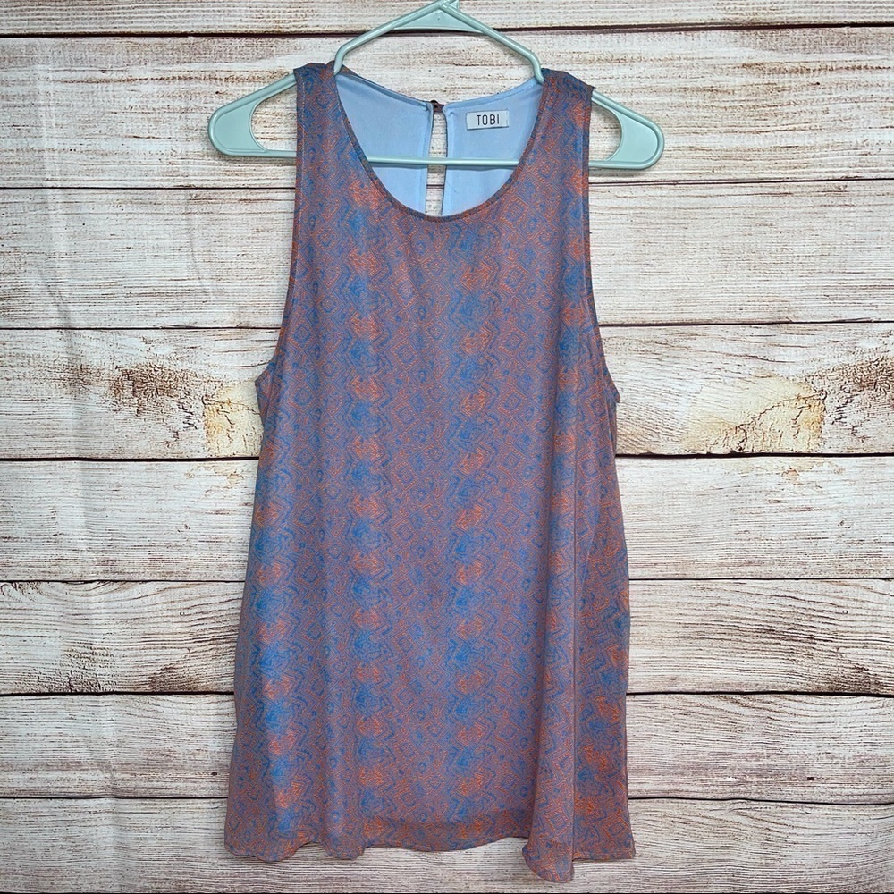 Tobi Sleeveless Shift Dress